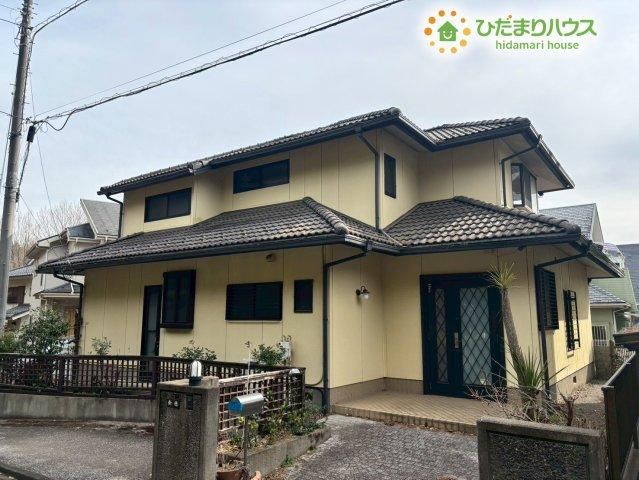 Beautifully Organized Neighborhood with 5LDK Home - Photo 1