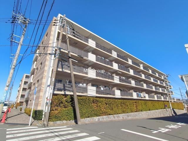 3LDK Apartment with Free Parking and Pet Friendly - Photo 1