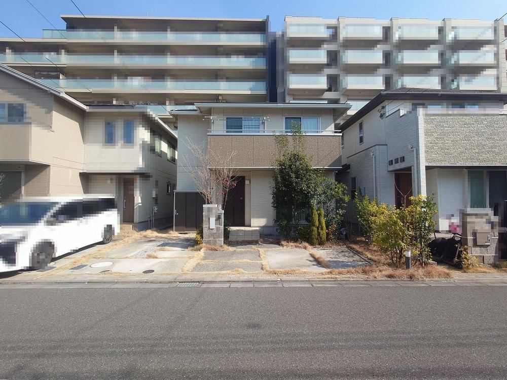 Modern 4LDK All-Electric House in Chiba - Photo 1