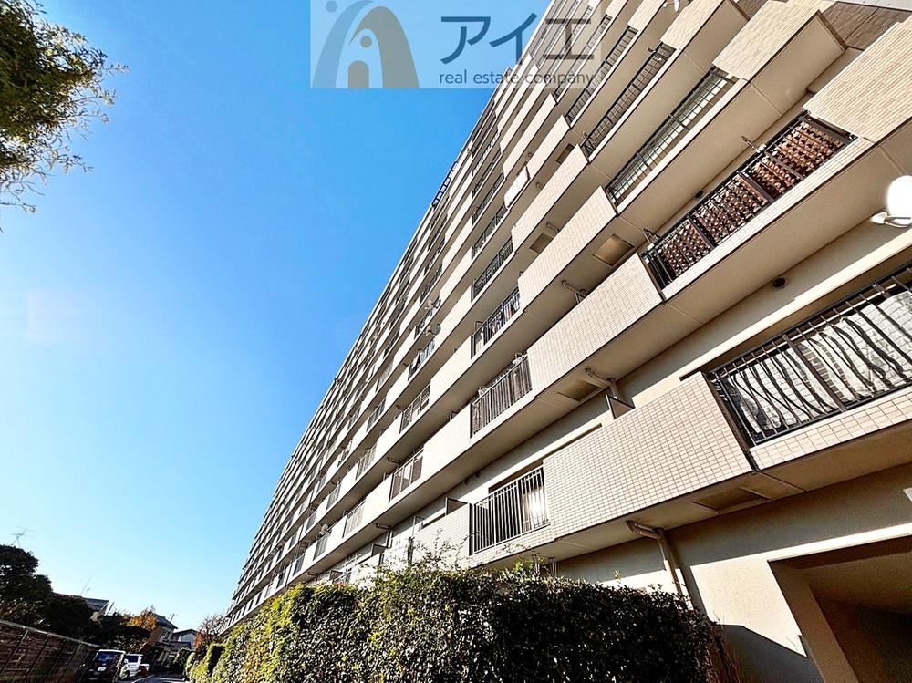 Renovated 3LDK Apartment in Aobadai - Photo 1