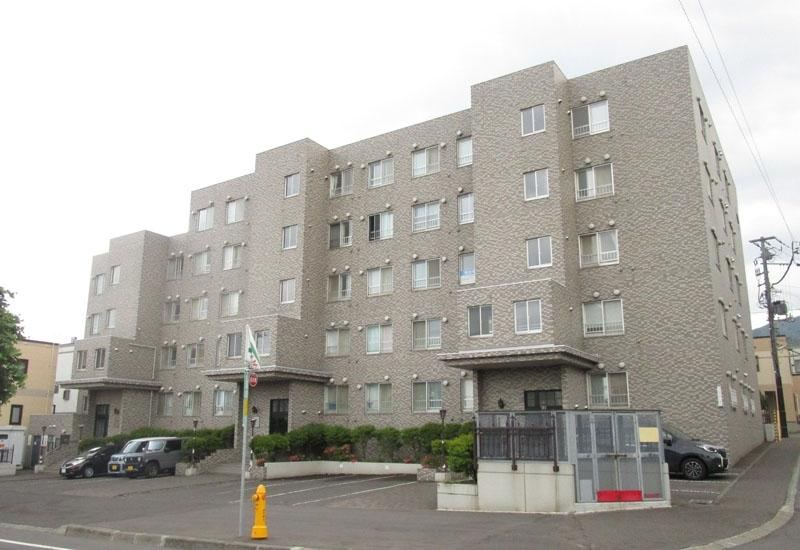 4LDK apartment in Teine Ward, Sapporo, Hokkaido - Photo 1
