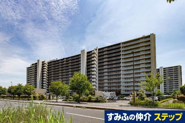 Modern 3LDK Apartment in Midori-ku - Photo 1