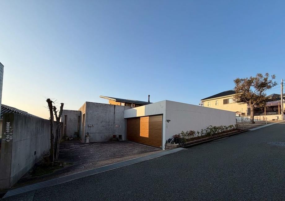 Stunning 4LDK+S Detached House with Ocean View in Takarazuka - Photo 1