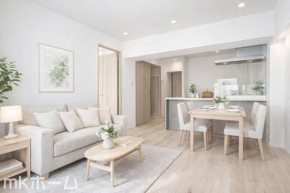 Inviting 3LDK Apartment in Misato - Photo 1