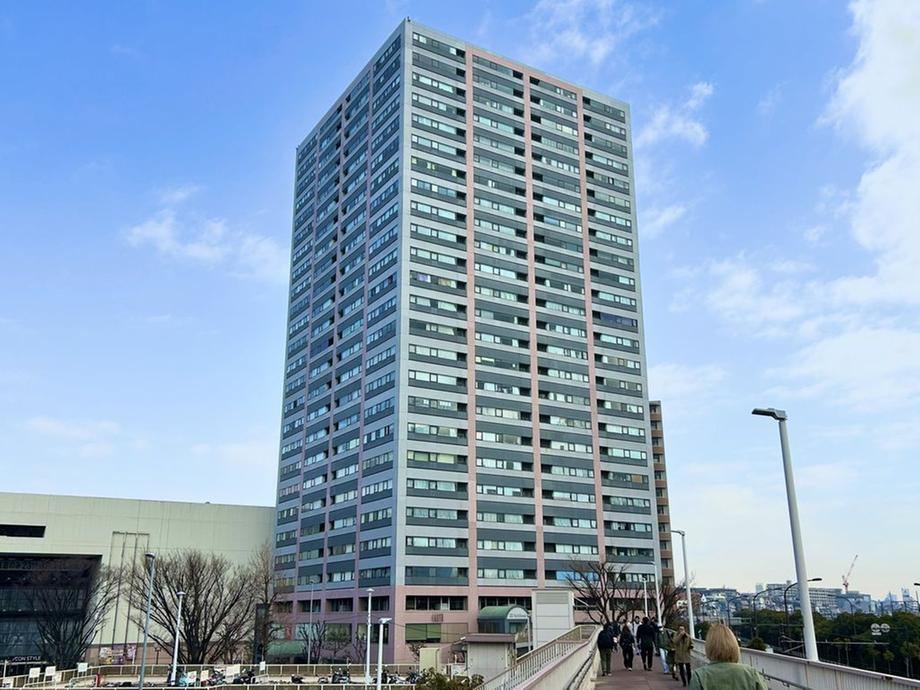 Comfortable 2LDK Apartment in Tomika - Photo 1