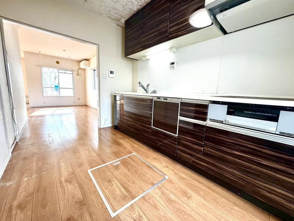 Pet-Friendly Townhouse with Private Garden - Photo 1