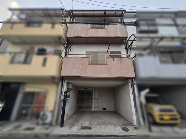 Bright 3LDK+S House in Tokuan, Osaka - Photo 1