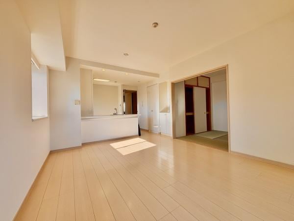 Charming 3LDK Apartment in Kamihongo - Photo 1