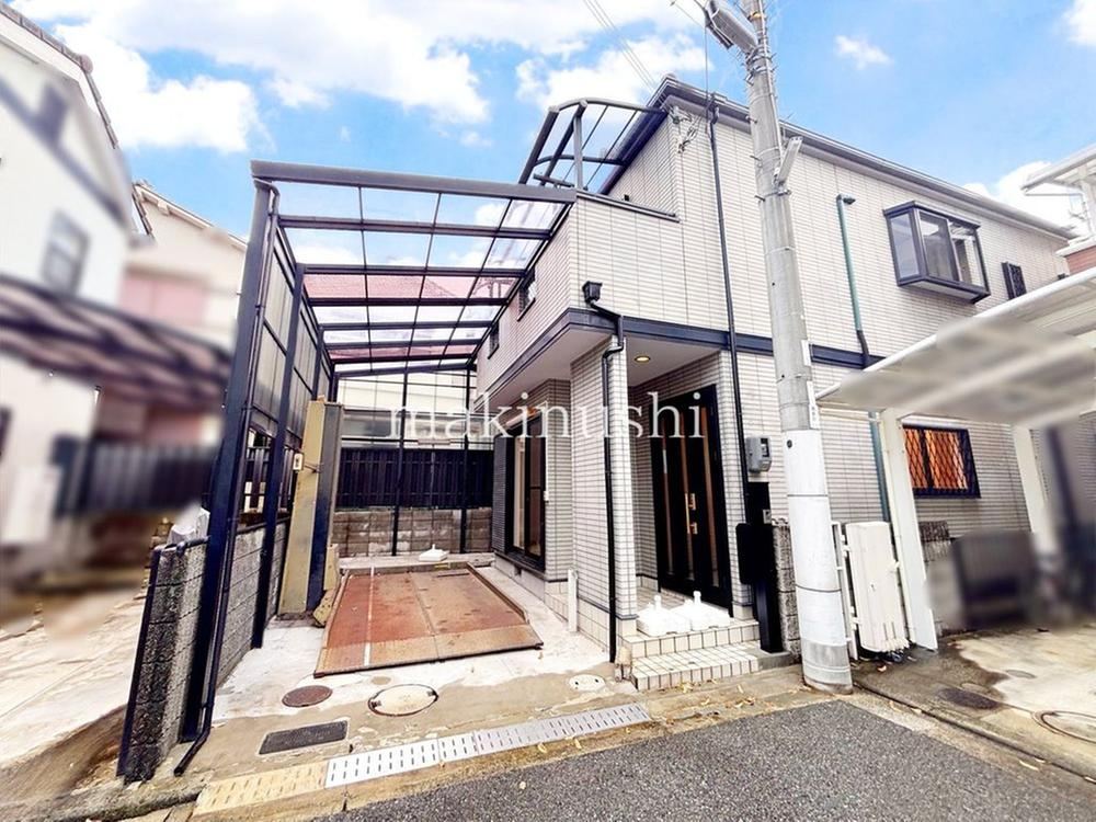 Fully Renovated 4LDK House in Fukai Kitamachi, Sakai - Photo 1