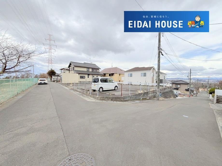 Sunny Corner Lot with Great Views - Photo 1