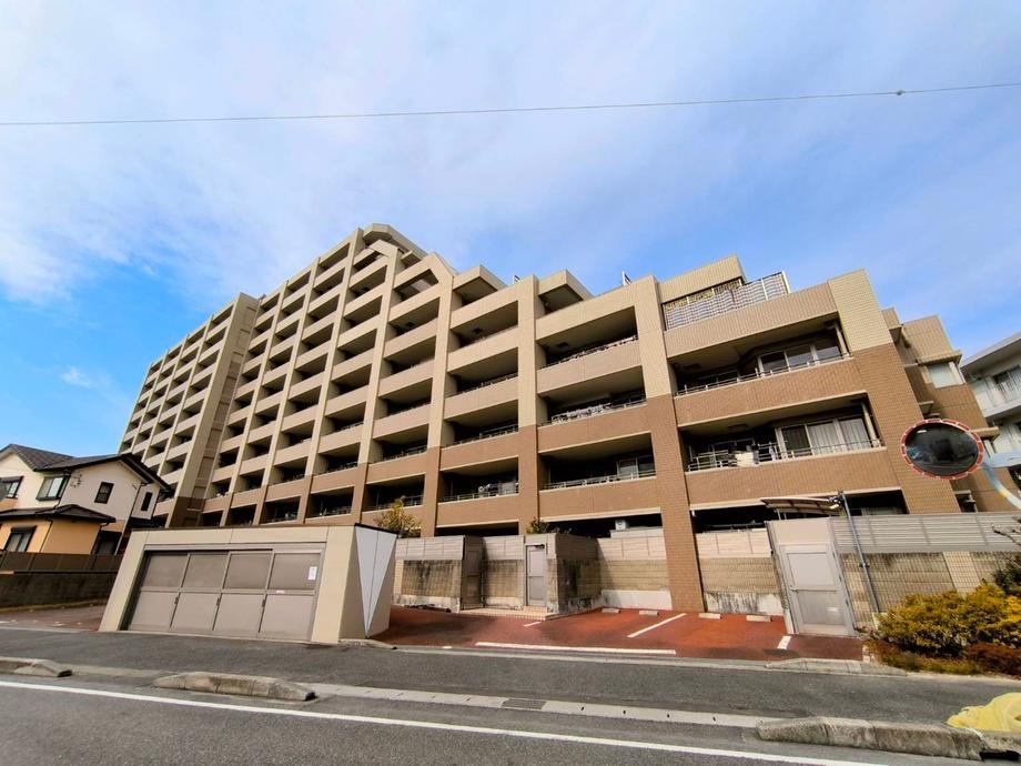 4LDK apartment in Anjo, Aichi - Photo 1