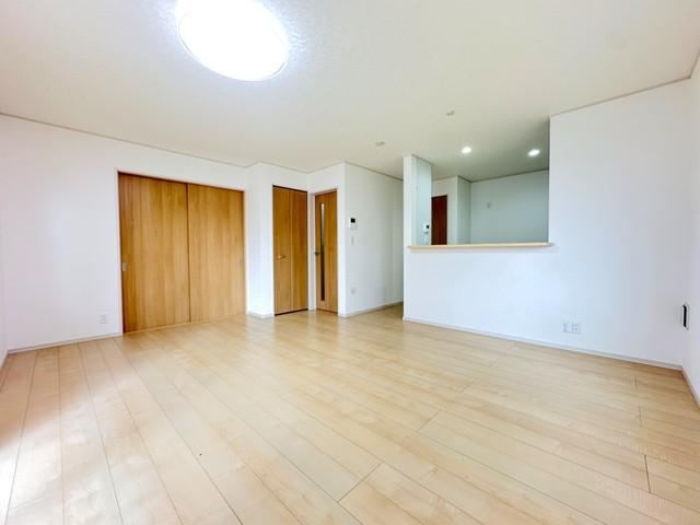 Recently Renovated 4LDK Home Near Inage Station - Photo 1