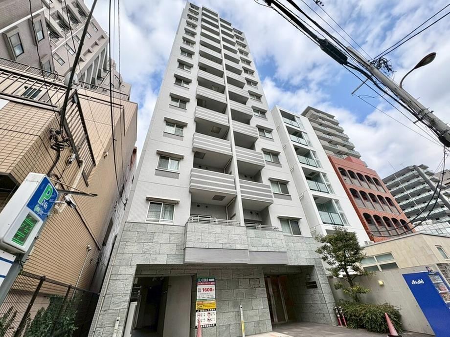 1DK Apartment with Great Access and Renovation Planned - Photo 1