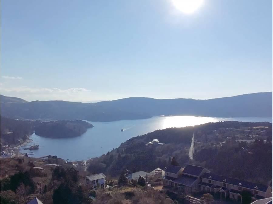 Scenic Land with Lake and Mountain Views in Hakone - Photo 1