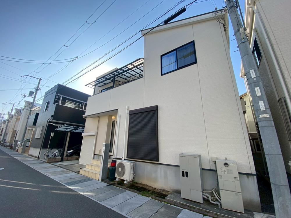 Versatile 2LDK+S House in Daito City - Photo 1