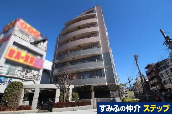 Bright 1LDK Apartment with Rooftop Terrace - Photo 1