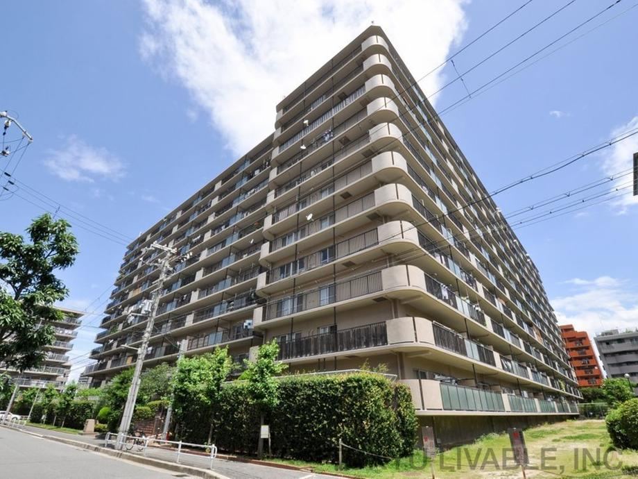 3LDK apartment in Nishiyodogawa Ward, Osaka - Photo 1