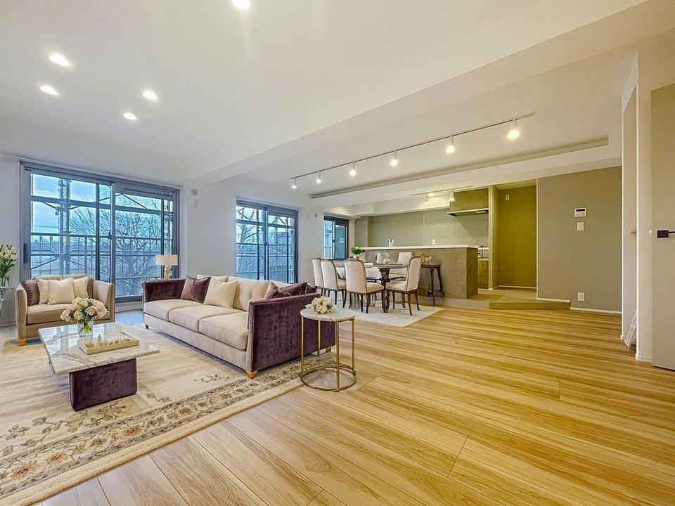 Renovated 4LDK Apartment in Ichikawa - Photo 1