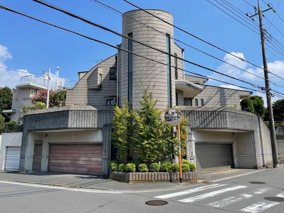 Large 4LDK Home in Konan Ward - Photo 1
