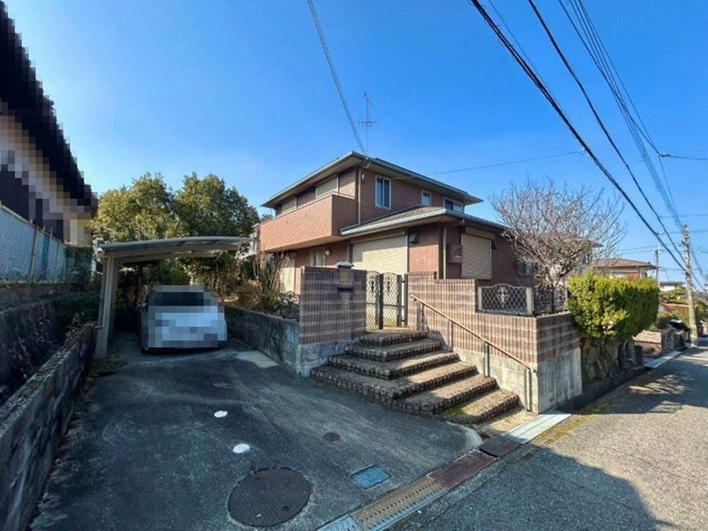 Spacious 5LDK House in Minami Aobadai, Osaka - Photo 1