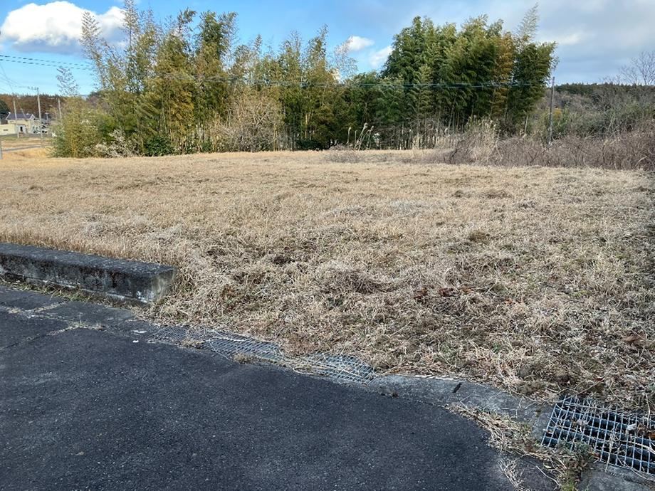 Spacious Land for New Construction in Ibaraki - Photo 1