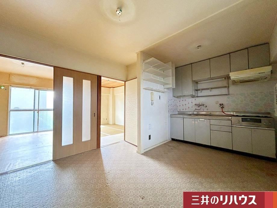 3LDK apartment in Yao, Osaka - Photo 1