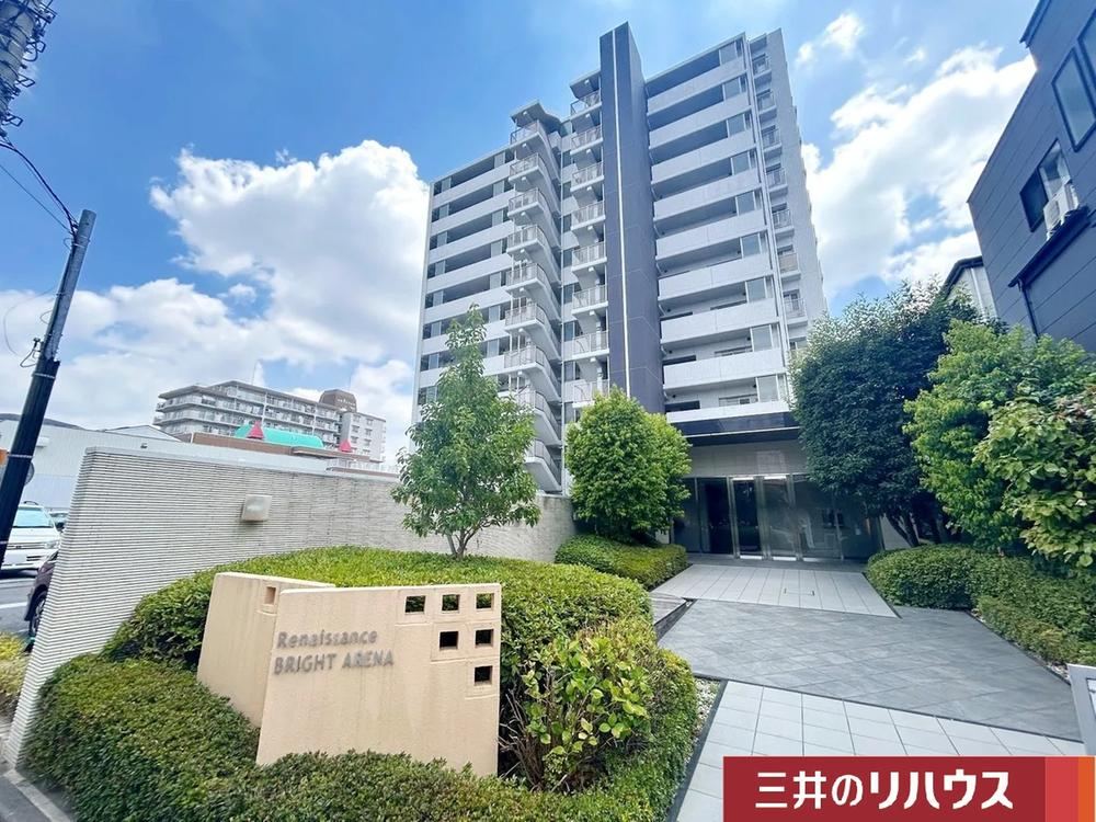 Spacious 3LDK Apartment in Nakaoaki - Photo 1