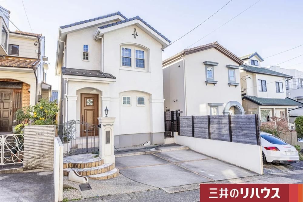 Beautiful 2LDK+S House Near Kamiyashiro Station - Photo 1