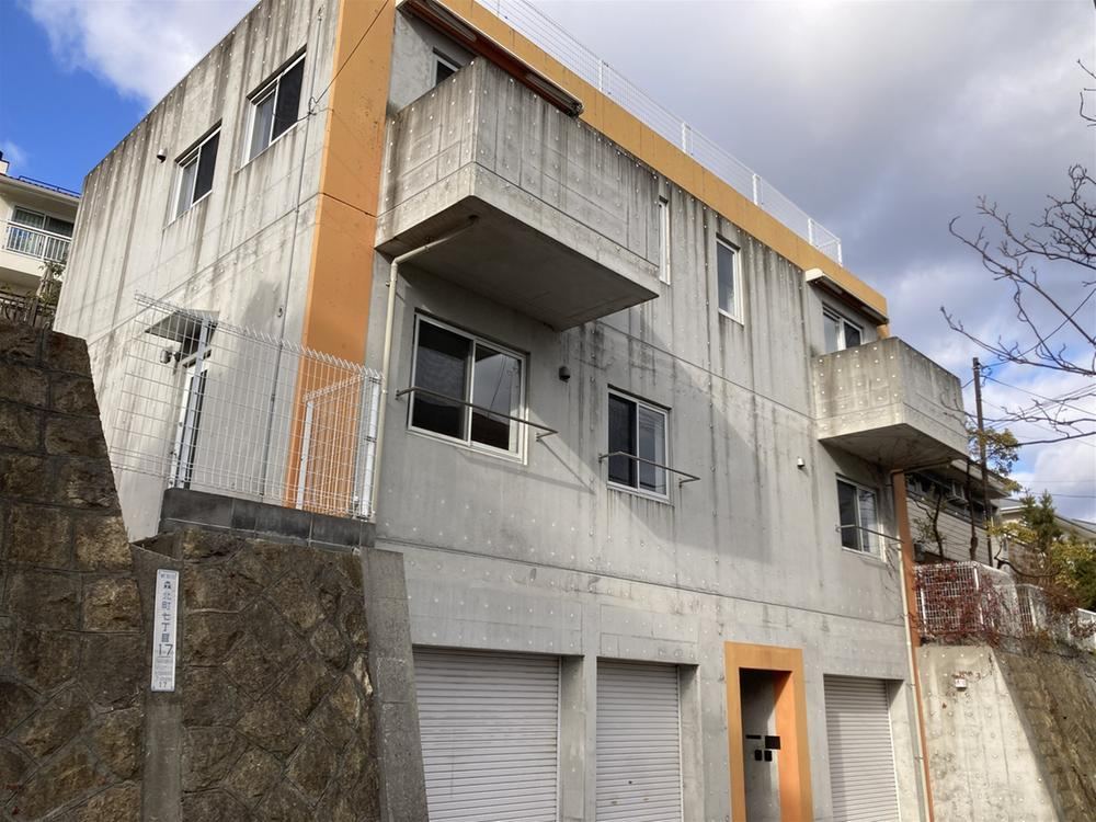 Spacious 5LDK House in Morikita, Kobe - Photo 1