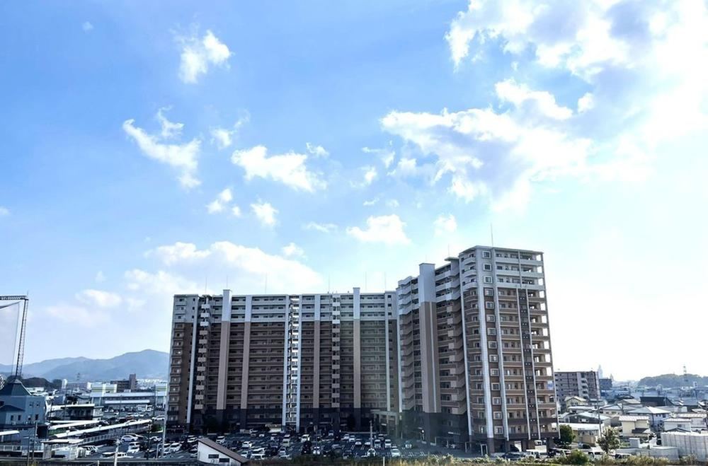 2LDK apartment in Kurume, Fukuoka - Photo 1