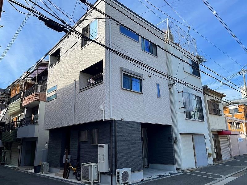 Sunny 3LDK Detached House in Ikuno, Osaka - Photo 1