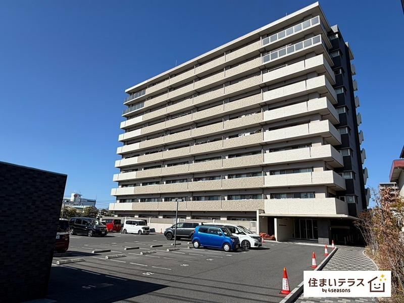 3LDK apartment in Kita Ward, Okayama - Photo 1