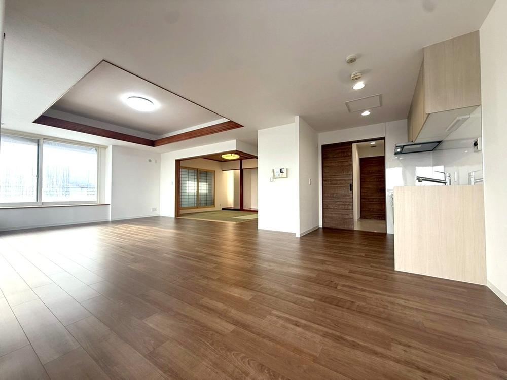 4LDK apartment in Chuo Ward, Sapporo, Hokkaido - Photo 1