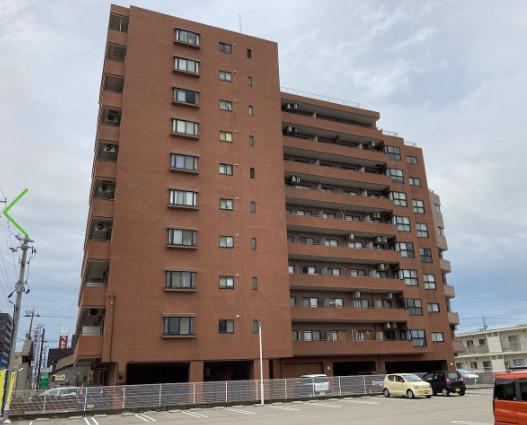 1LDK apartment in Takaoka, Toyama - Photo 1