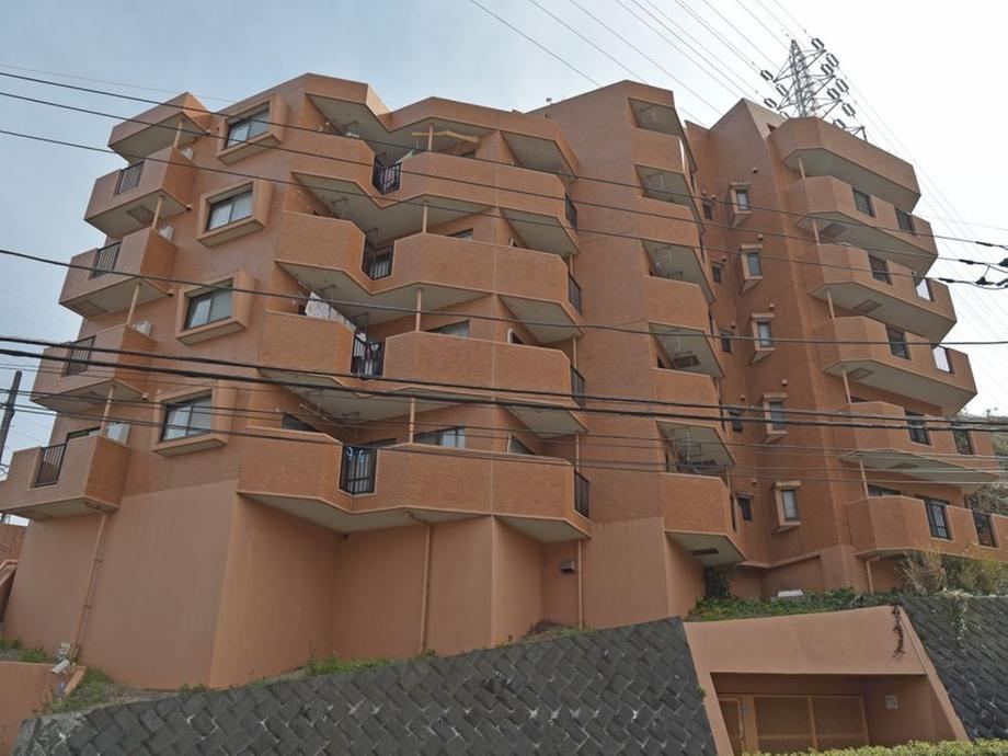 Affordable 2LDK Apartment in Totsuka - Photo 1