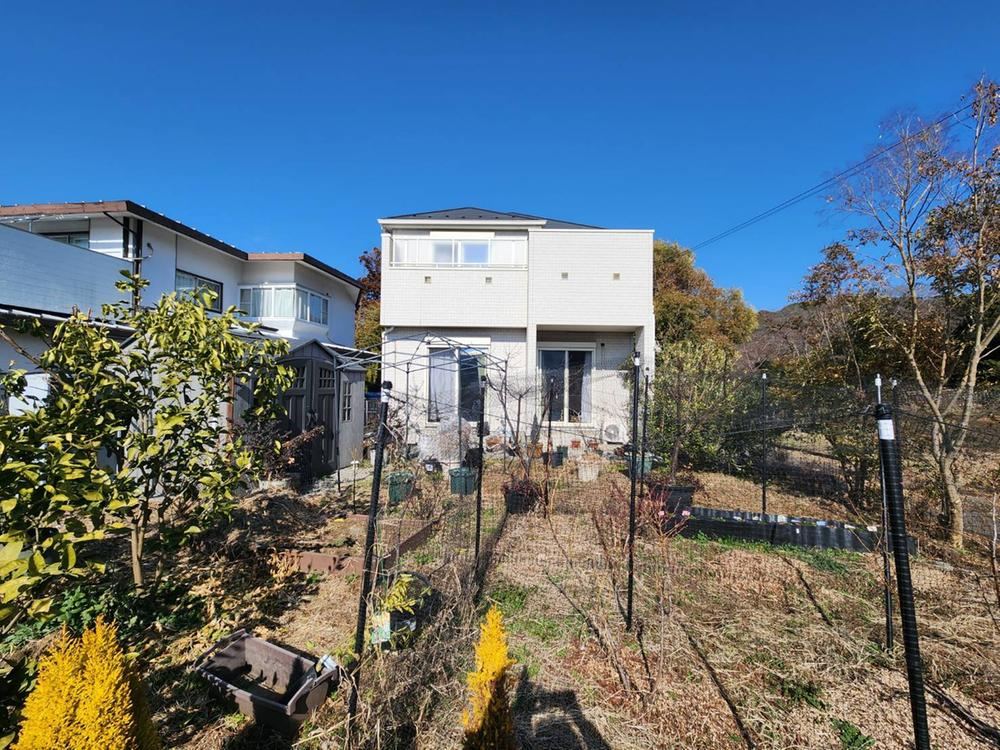 Spacious 4LDK Home on Over 100 Tsubo in Fukaya - Photo 1