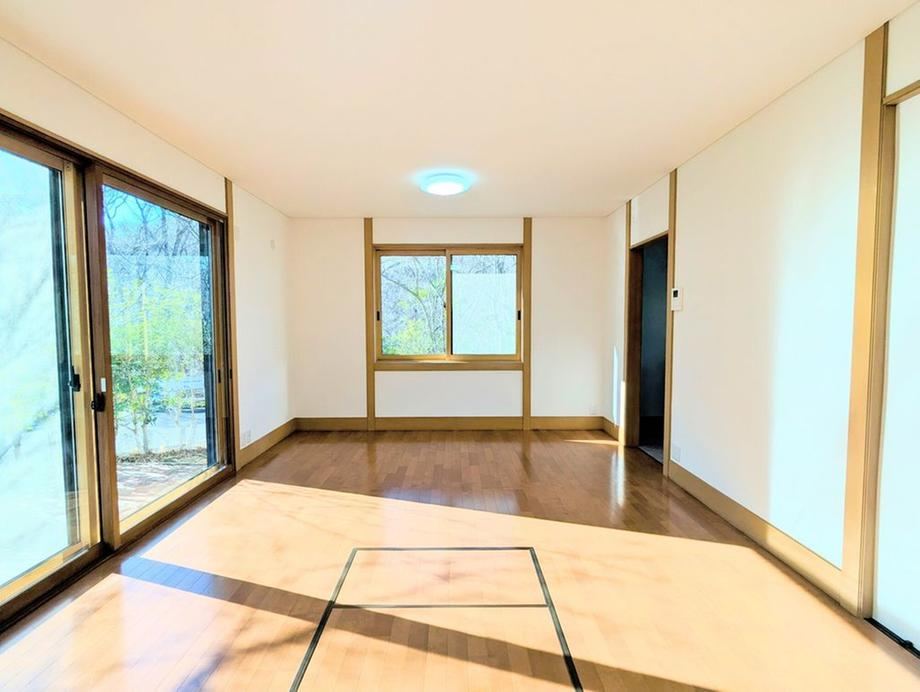 Renovated 4LDK Detached House in Midoridai - Photo 1