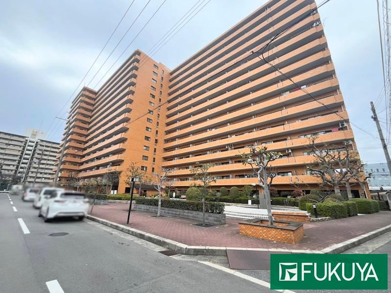 studio apartment in Yodogawa Ward, Osaka - Photo 1