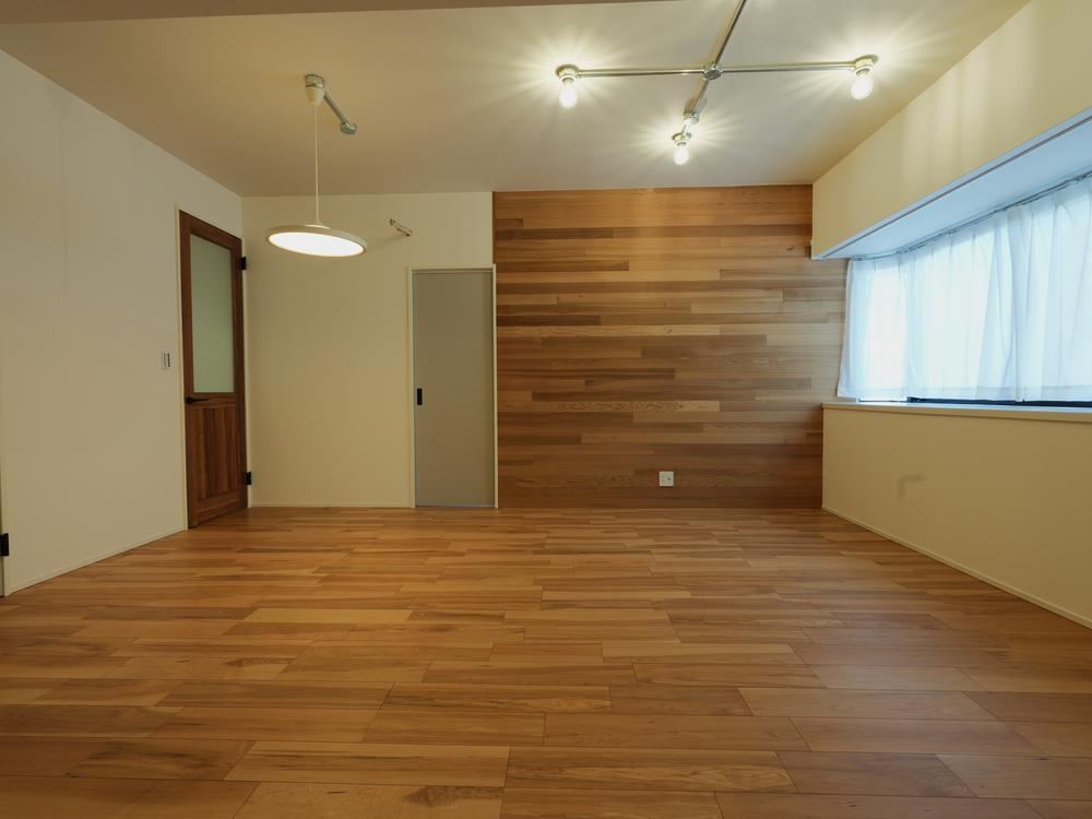 3LDK apartment in Naka Ward, Hiroshima - Photo 1