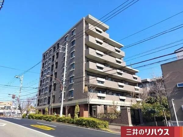 Charming 2LDK Apartment in Kajinocho - Photo 1