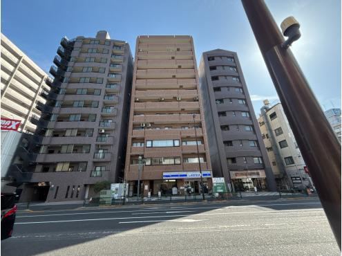 4LDK apartment in Koto Ward, Tokyo - Photo 1