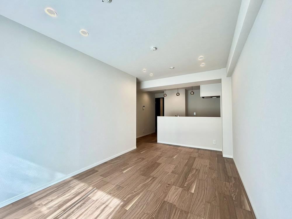 Fully Renovated 2LDK Apartment Near Nerima Station - Photo 1