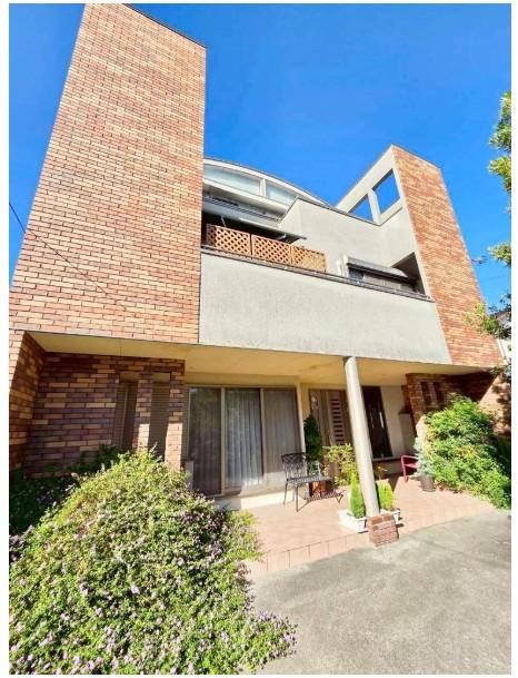 Spacious 5LK+S House in Dotachō, Sakai - Photo 1