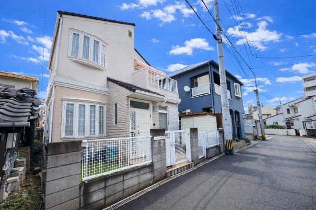 Spacious 4DK Detached House in Kurume - Photo 1