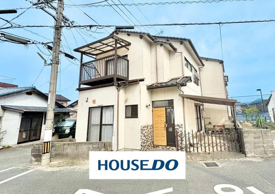 Sunny 4LDK Home Steps from Hanakawa Elementary - Photo 1