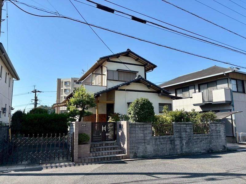 Convenient 4DK House Near Moritsune Elementary School - Photo 1