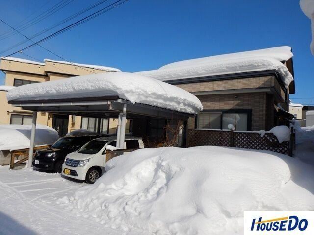 Well-Sized 5LDK Home in Kobinai 5-Chome - Photo 1