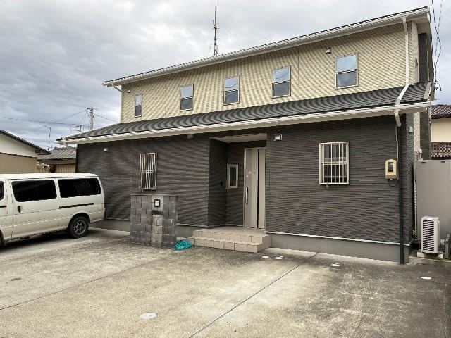 Conveniently Located 6LDK House in Iwaki - Photo 1