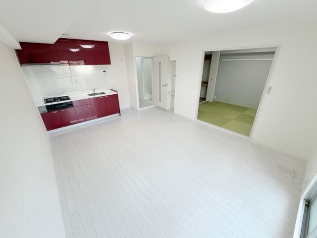 3LDK apartment in Fushimi Ward, Kyoto - Photo 1
