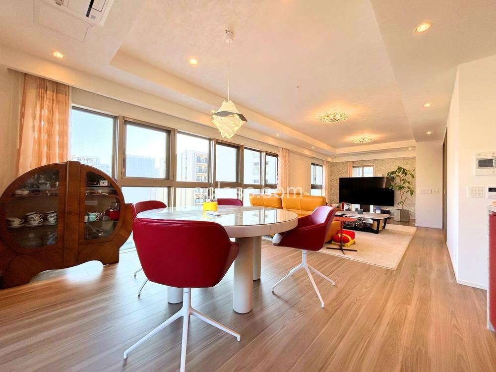 2LDK+S apartment in Chuo Ward, Osaka - Photo 1